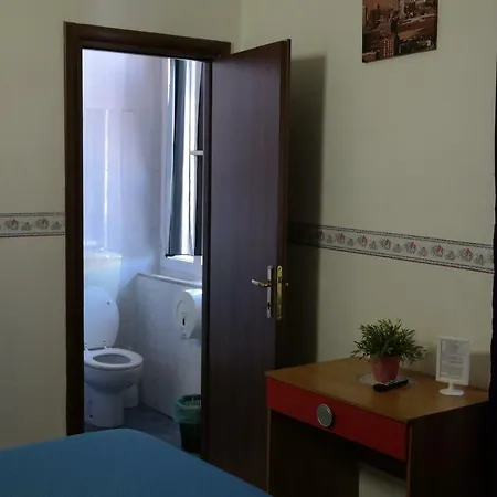 Hotel Houston - Esclusivamente Turistica - Not For Business Or Workers Livorno