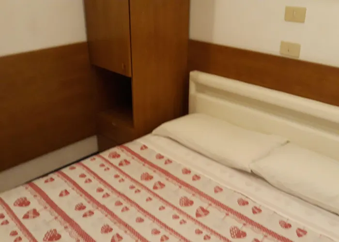 Houston - Esclusivamente Turistica - Not For Business Or Workers Hotel *