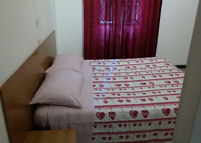 Houston - Esclusivamente Turistica - Not For Business Or Workers Hotel Livorno