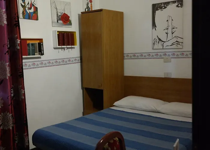 Houston - Esclusivamente Turistica - Not For Business Or Workers Livorno