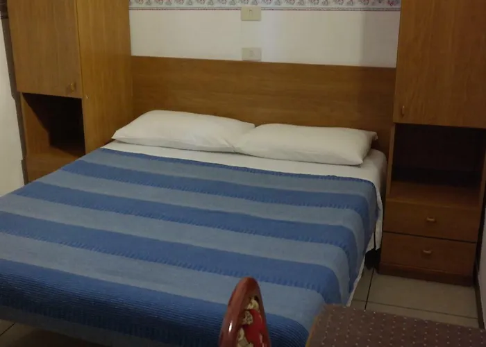 Houston - Esclusivamente Turistica - Not For Business Or Workers *